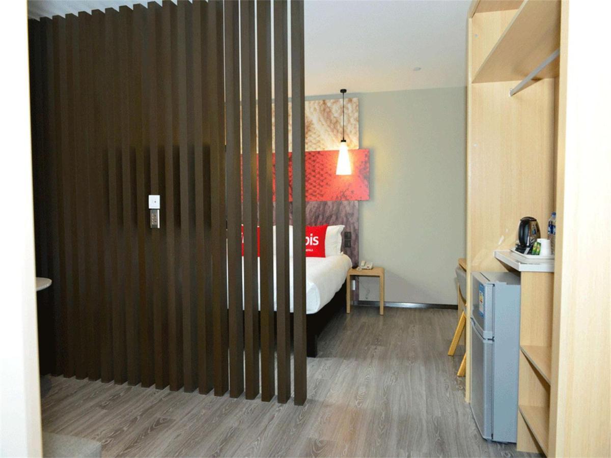 Ibis Beijing Guanzhuang Changying Middle Road Hotel Екстериор снимка
